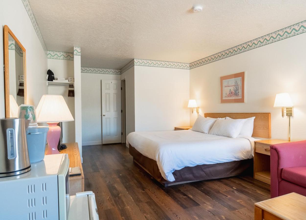 Motel Torrey Bagian luar foto